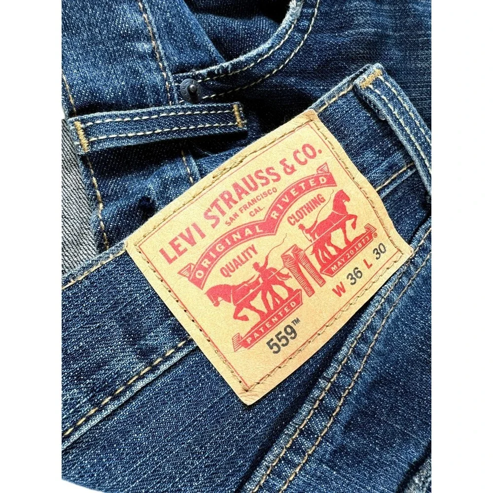 NWT Levi's 559 Relaxed Fit Jeans 36x30 Blue Denim Dark Wash Straight Whiskered